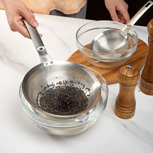 juice-strainer-spoon